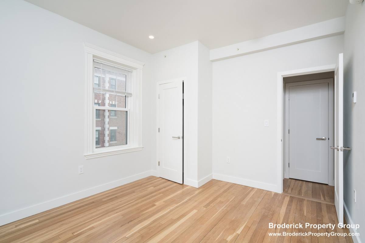 Apartment for rent at 18 Forest St #31, Cambridge, MA 02140