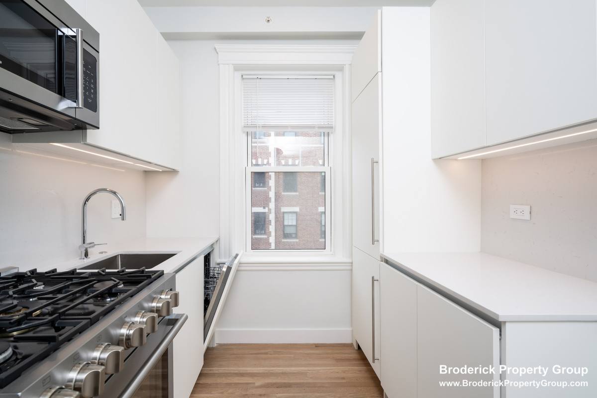 Apartment for rent at 18 Forest St #31, Cambridge, MA 02140