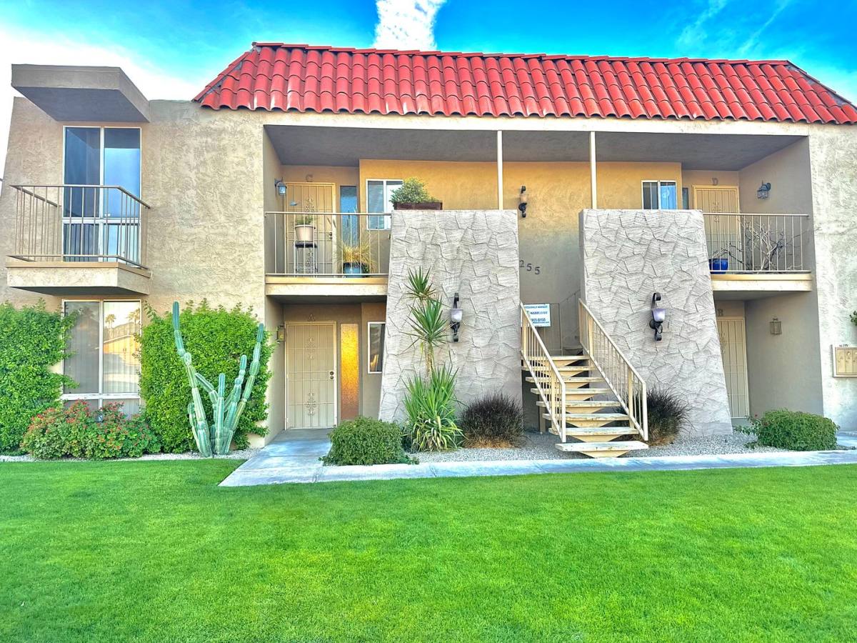 Apartment for rent at 46255 Portola, Palm Desert, CA 92260