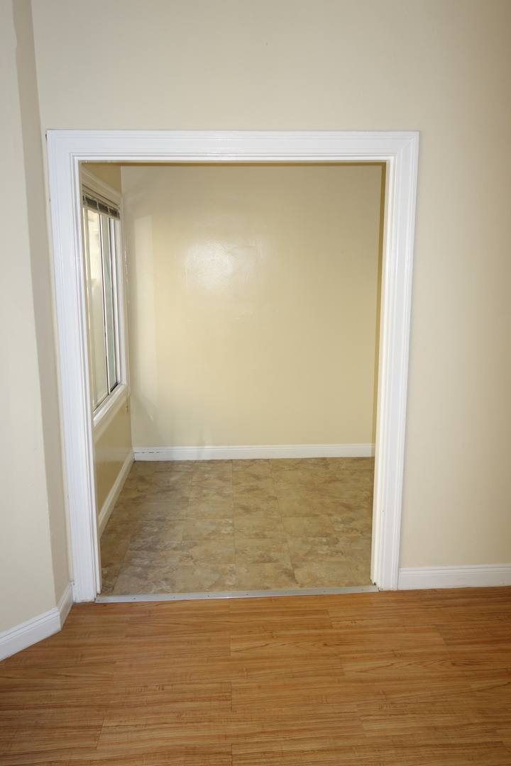 Apartment for rent at 2430 8th Ave, Oakland, CA 94606