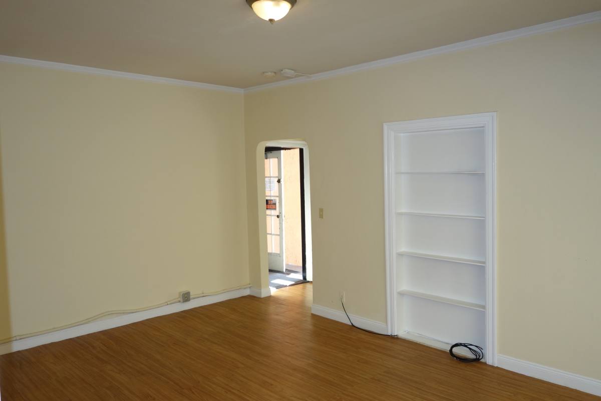 Apartment for rent at 2430 8th Ave, Oakland, CA 94606