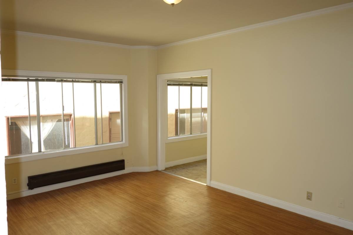 Apartment for rent at 2430 8th Ave, Oakland, CA 94606
