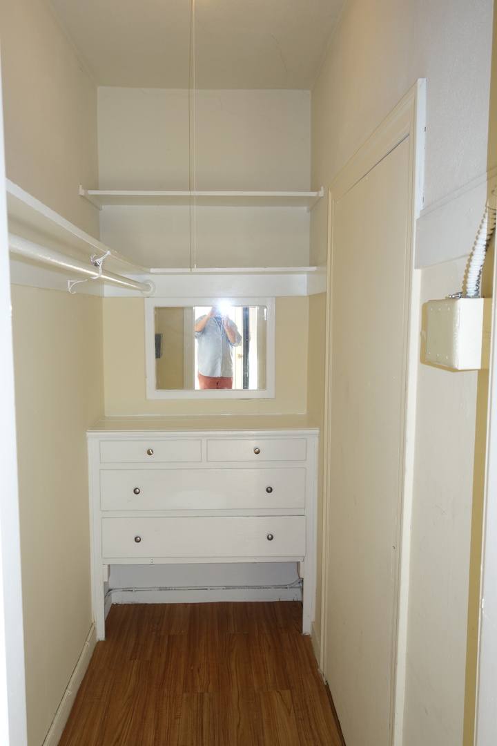 Apartment for rent at 2430 8th Ave, Oakland, CA 94606