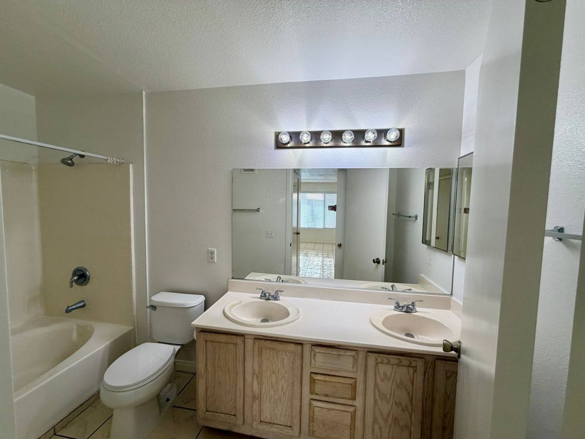 Condo for rent at 3131 Key Largo Dr, Las Vegas, NV 89120