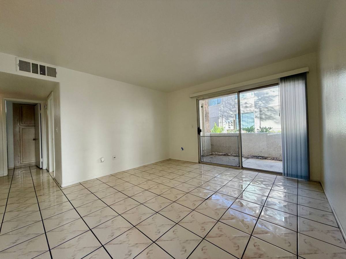 Condo for rent at 3131 Key Largo Dr, Las Vegas, NV 89120