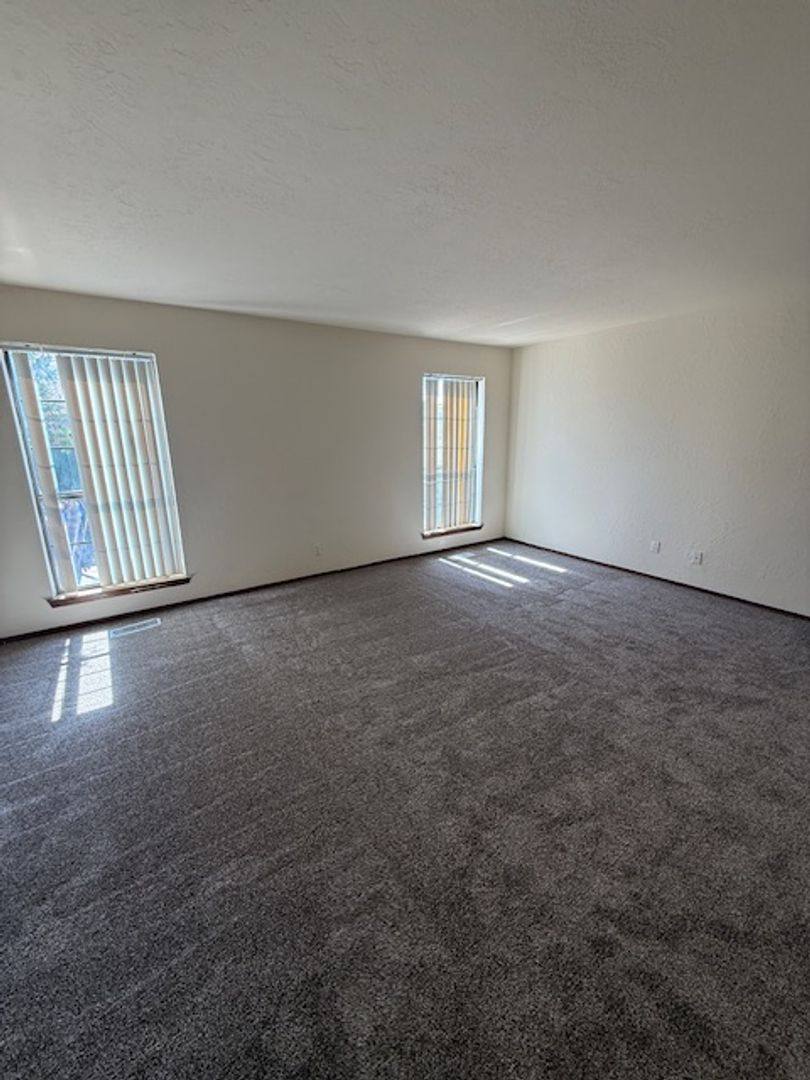 Townhouse for rent at 23 Lakeshore Dr NE, Albuquerque, NM 87112