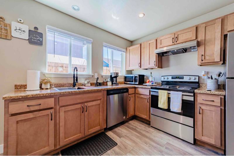 Apartment for rent at 2408 Quaker St, Eureka, CA 95501