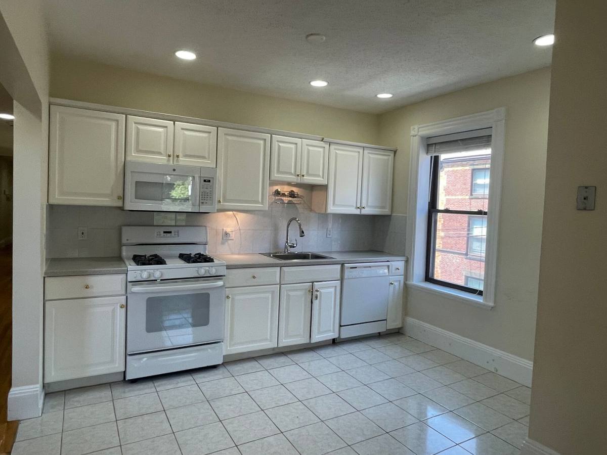 Condo for rent at 18 Dean Rd #3, Brookline, MA 02445