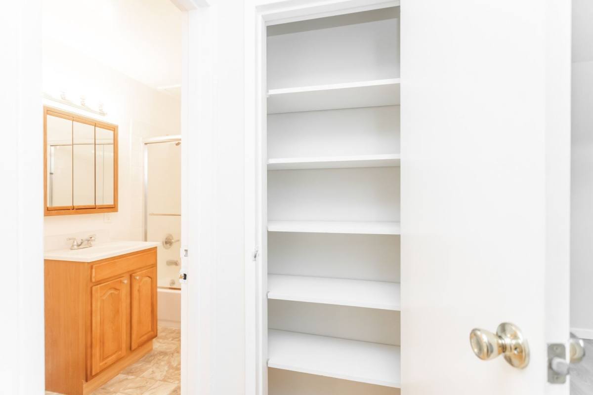 Apartment for rent at 24 Linda Ave, Oakland, CA 94611