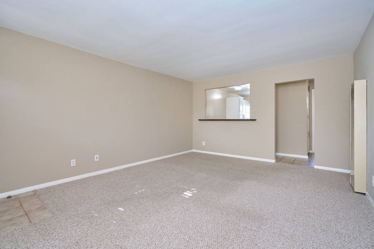 Apartment for rent at 301 Carnelian St, Redondo Beach, CA 90277