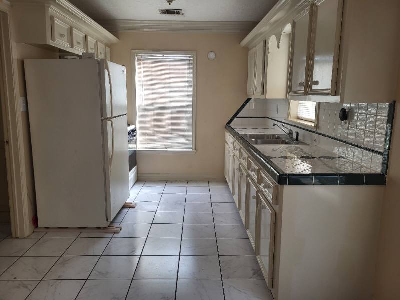 Apartment for rent at 92 Kelley St #B, Houston, TX 77009