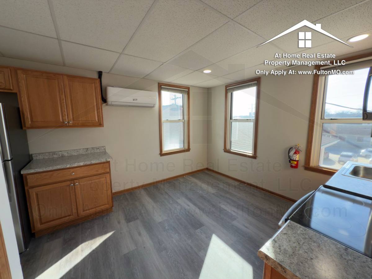 Apartment for rent at 603 Court St, Fulton, MO 65251
