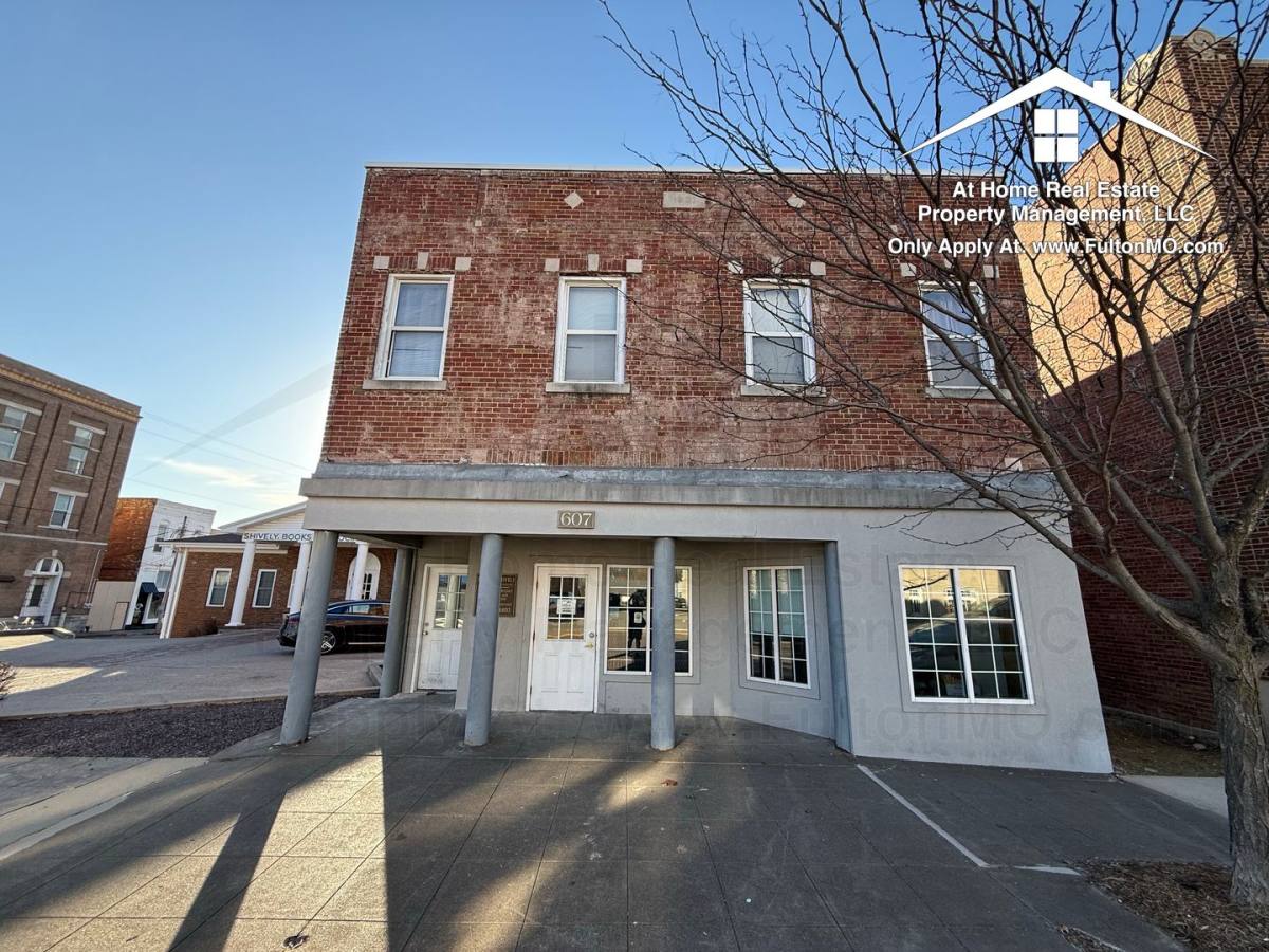 Apartment for rent at 603 Court St, Fulton, MO 65251