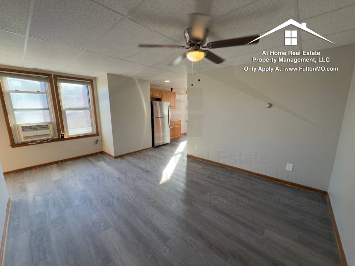 Apartment for rent at 603 Court St, Fulton, MO 65251