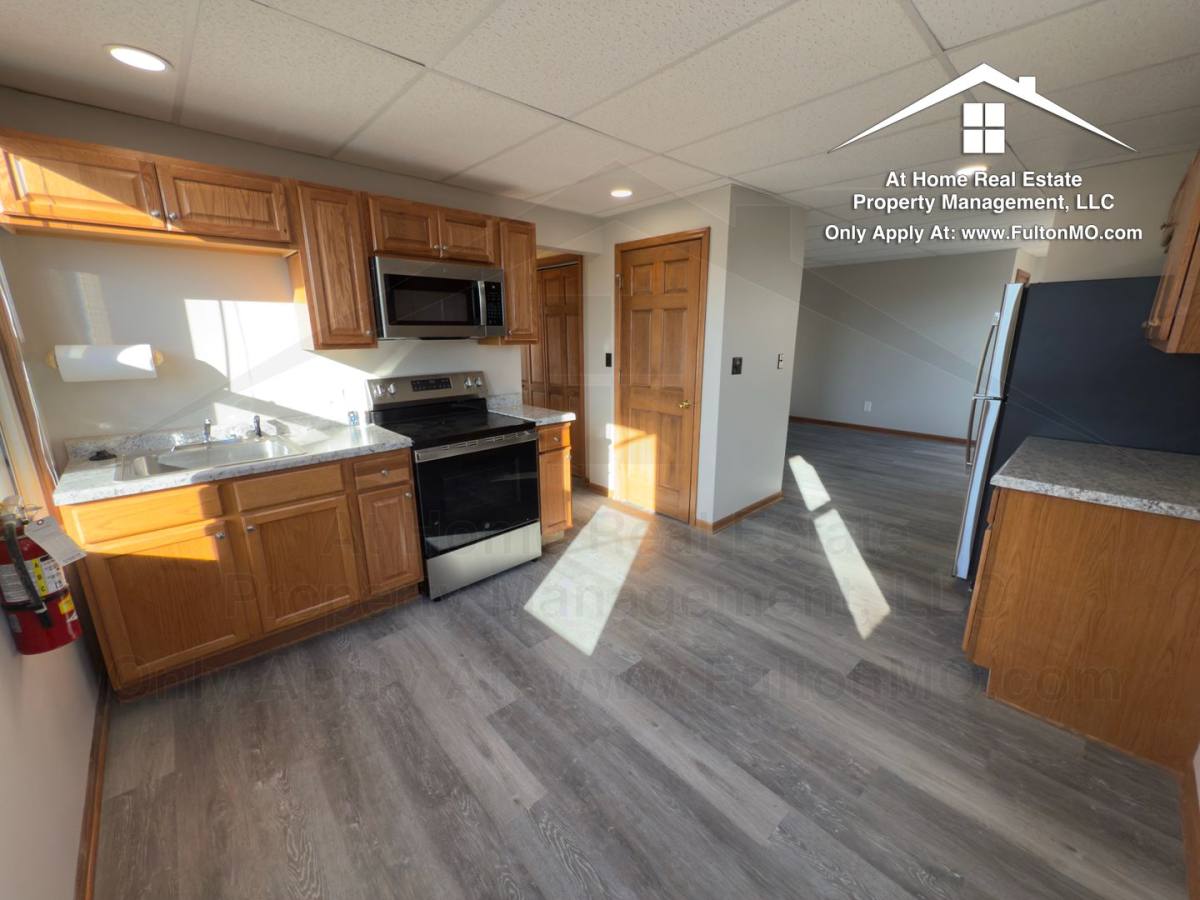 Apartment for rent at 603 Court St, Fulton, MO 65251