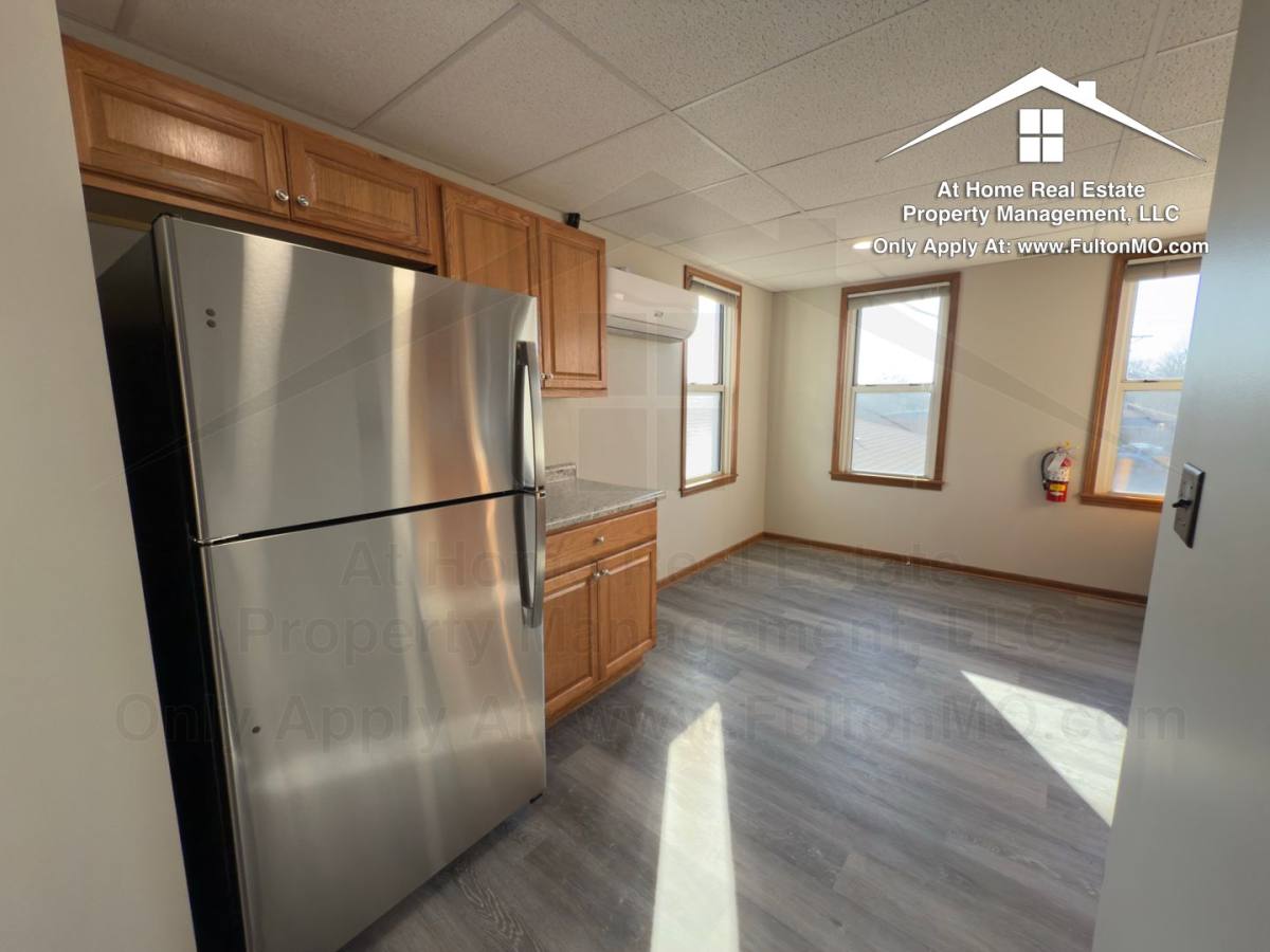 Apartment for rent at 603 Court St, Fulton, MO 65251