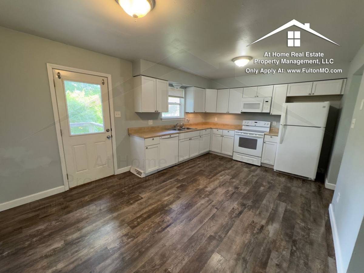 House for rent at 501 Stack Rd, Fulton, MO 65251