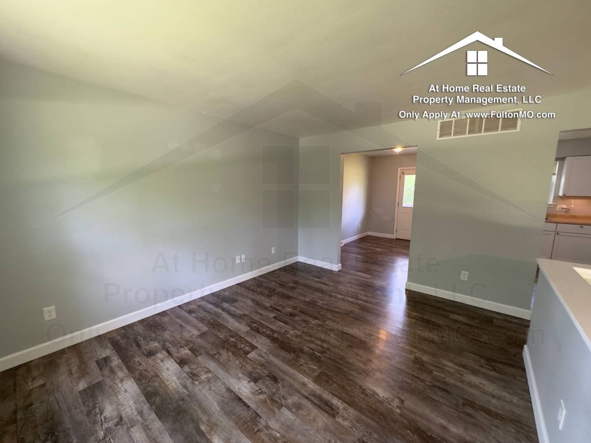 House for rent at 501 Stack Rd, Fulton, MO 65251