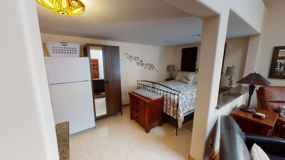 Apartment for rent at 915 Alameda Blvd, Coronado, CA 92118