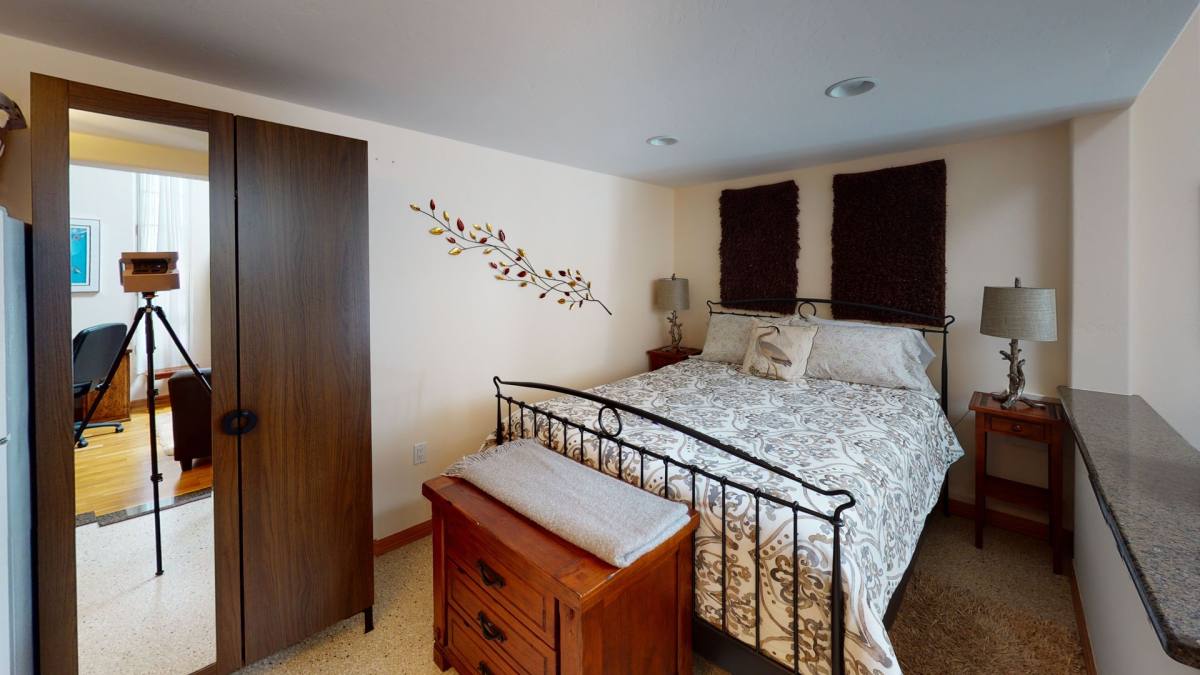 Apartment for rent at 915 Alameda Blvd, Coronado, CA 92118