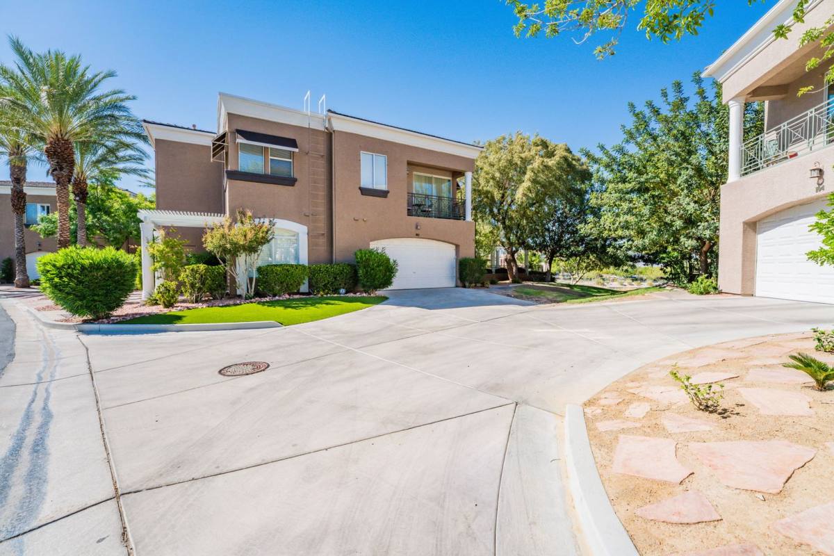 Condo for rent at 9430 Laguna Niguel, Las Vegas, NV 89134