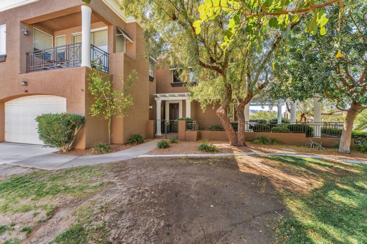 Condo for rent at 9430 Laguna Niguel, Las Vegas, NV 89134