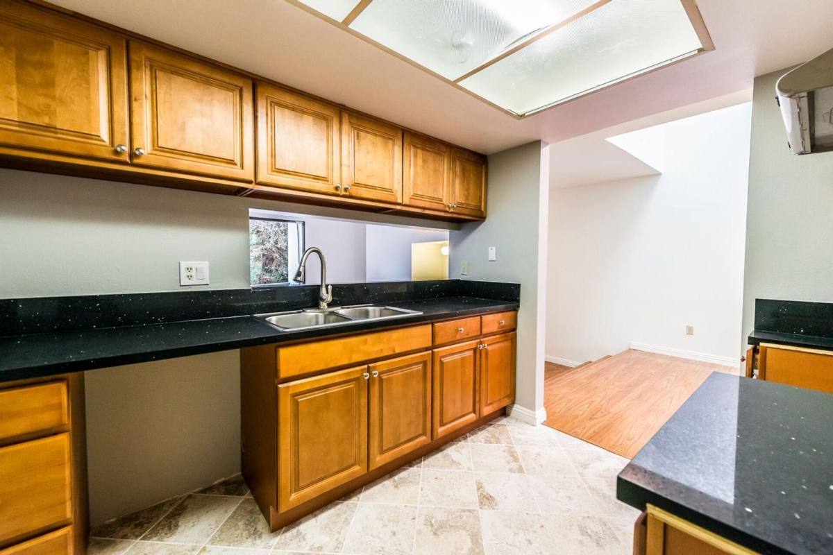 Townhouse for rent at 818 N Monterey St, Alhambra, CA 91801