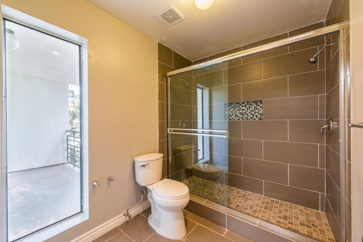 Townhouse for rent at 818 N Monterey St, Alhambra, CA 91801