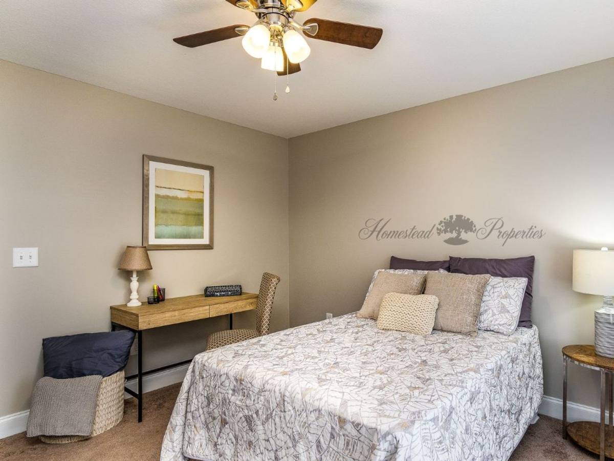 Townhouse for rent at 71 Cherry St, Johnson City, TN 37601