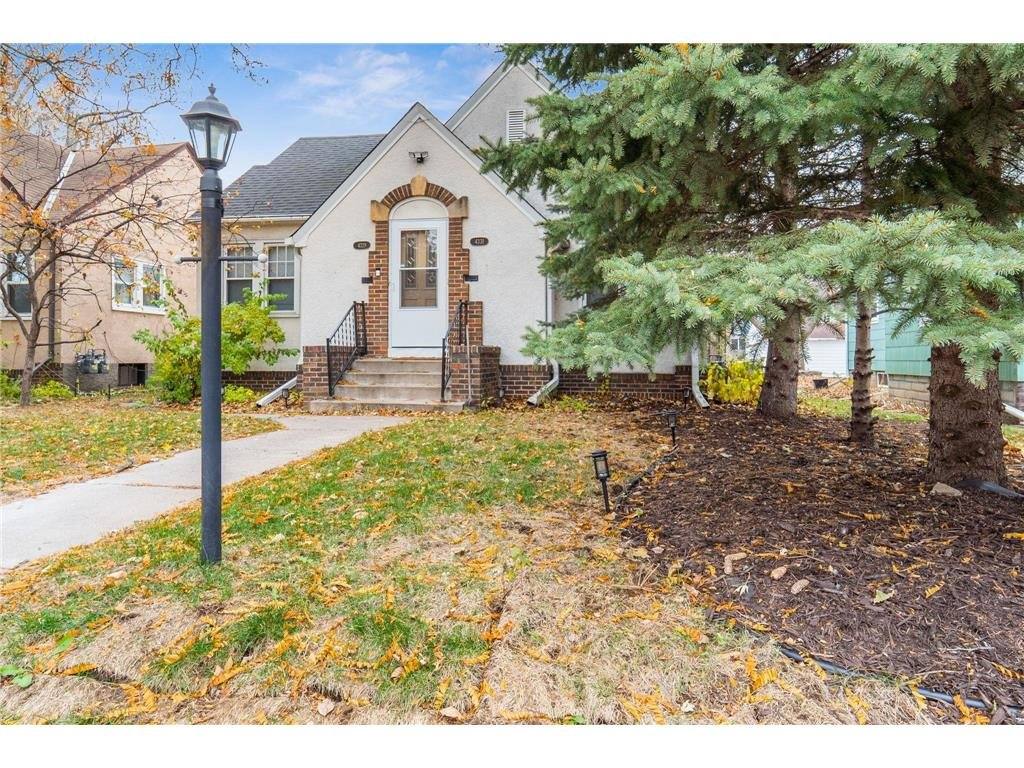 Apartment for rent at 4331 Thomas Ave N, Minneapolis, MN 55412