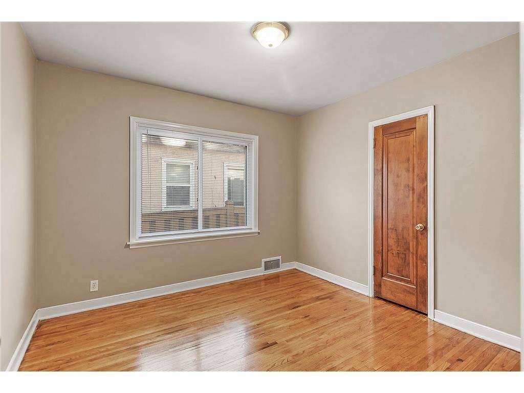 Apartment for rent at 4331 Thomas Ave N, Minneapolis, MN 55412