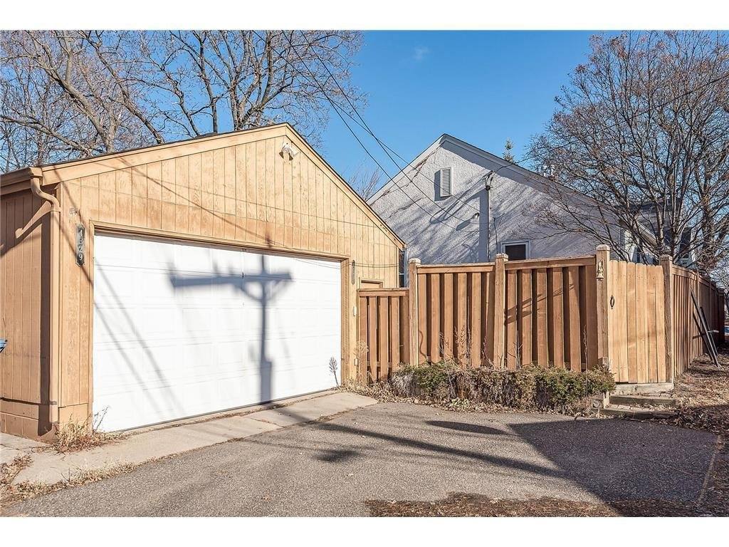 Apartment for rent at 4331 Thomas Ave N, Minneapolis, MN 55412