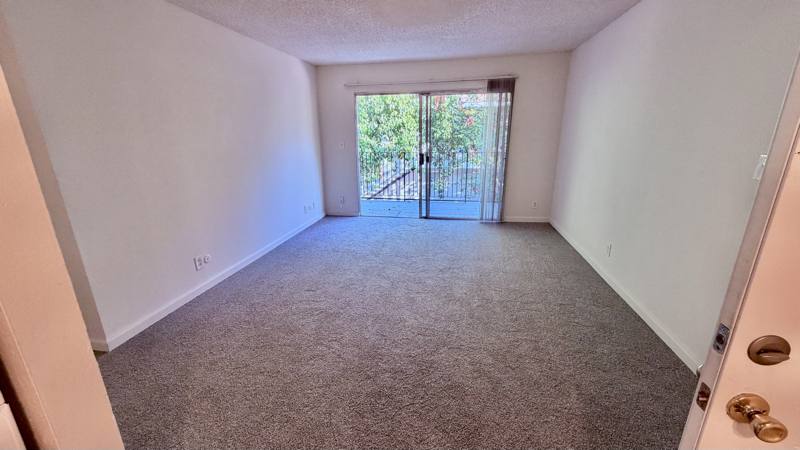 Apartment for rent at 4890 N Backer Ave, Fresno, CA 93726