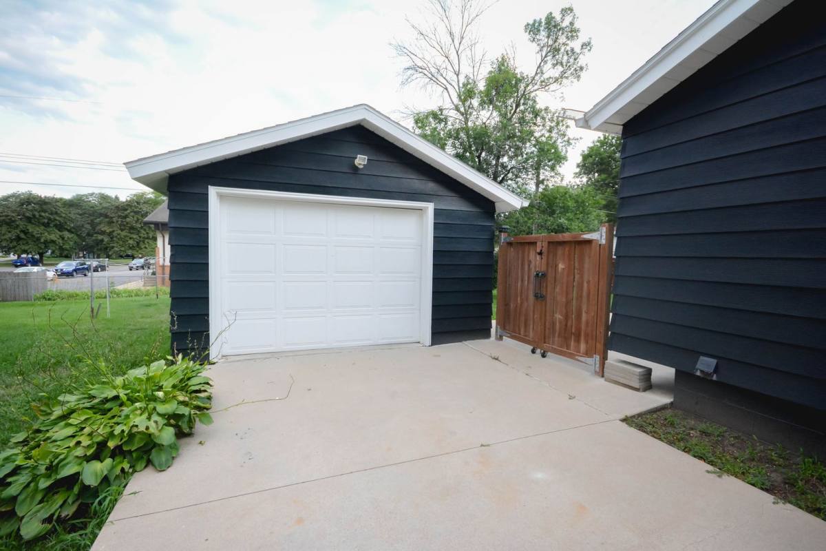 House for rent at 2829 17th Ave NW, Rochester, MN 55901