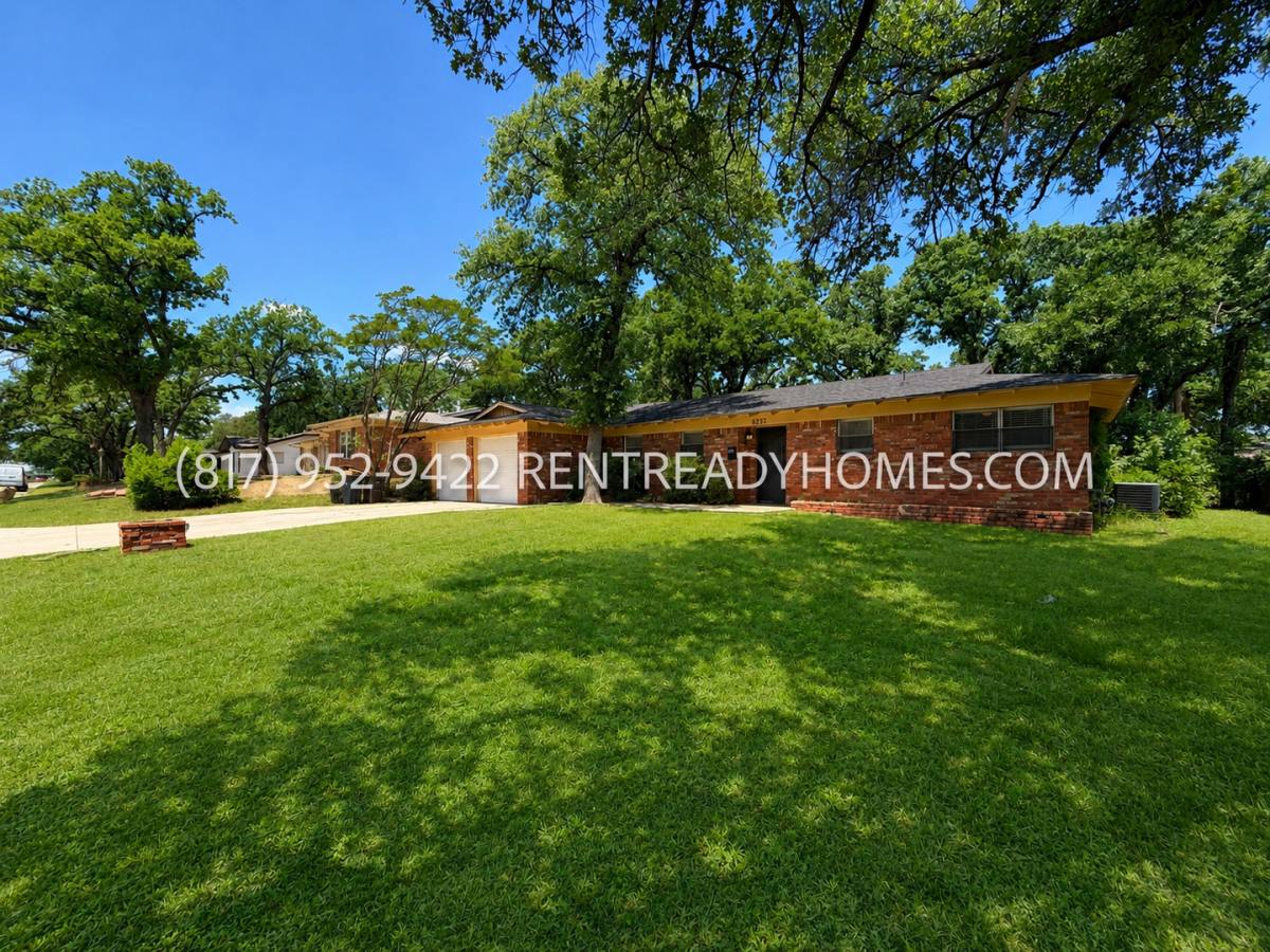 House for rent at 6237 Warrington Place, Fort Worth, TX 76112