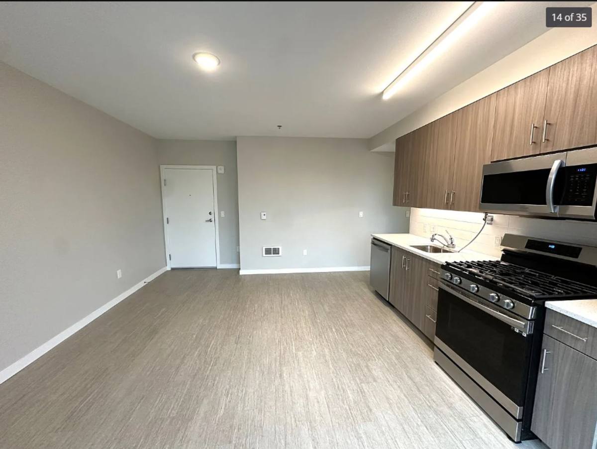 Apartment for rent at 2475 SE 30th Ave, Portland, OR 97202
