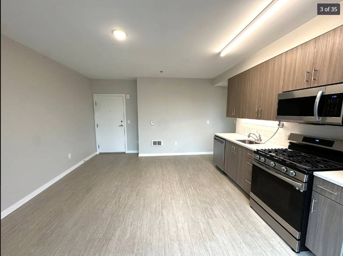 Apartment for rent at 2475 SE 30th Ave, Portland, OR 97202