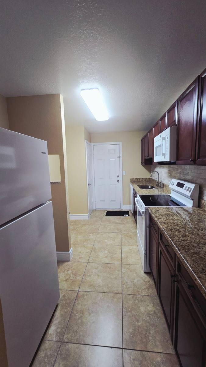 House for rent at 555 Northlake Blvd, Altamonte Springs, FL 32701
