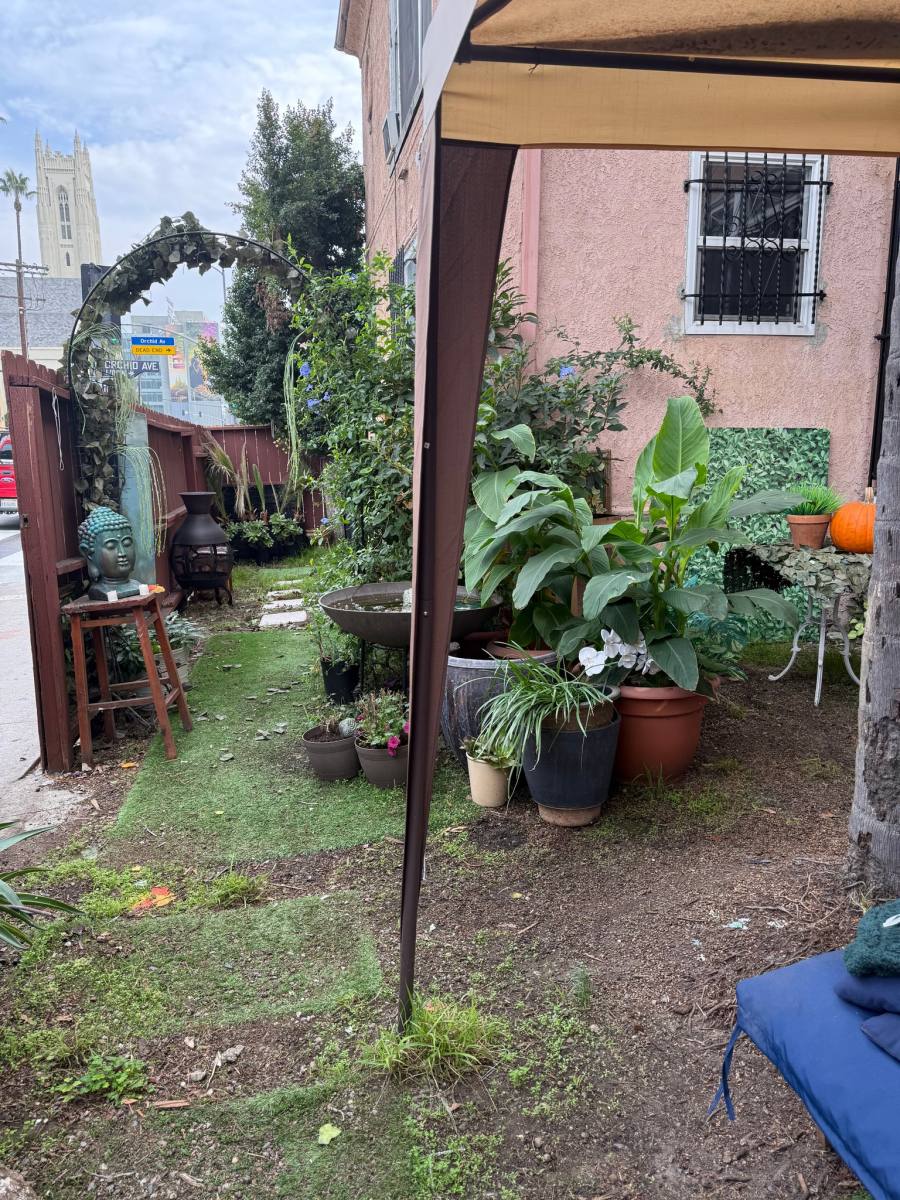 Apartment for rent at 1781 Orchid Ave, Los Angeles, CA 90028