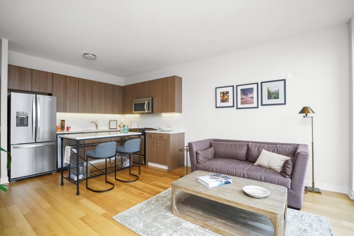 Apartment for rent at 352 E N Water St, Chicago, IL 60611