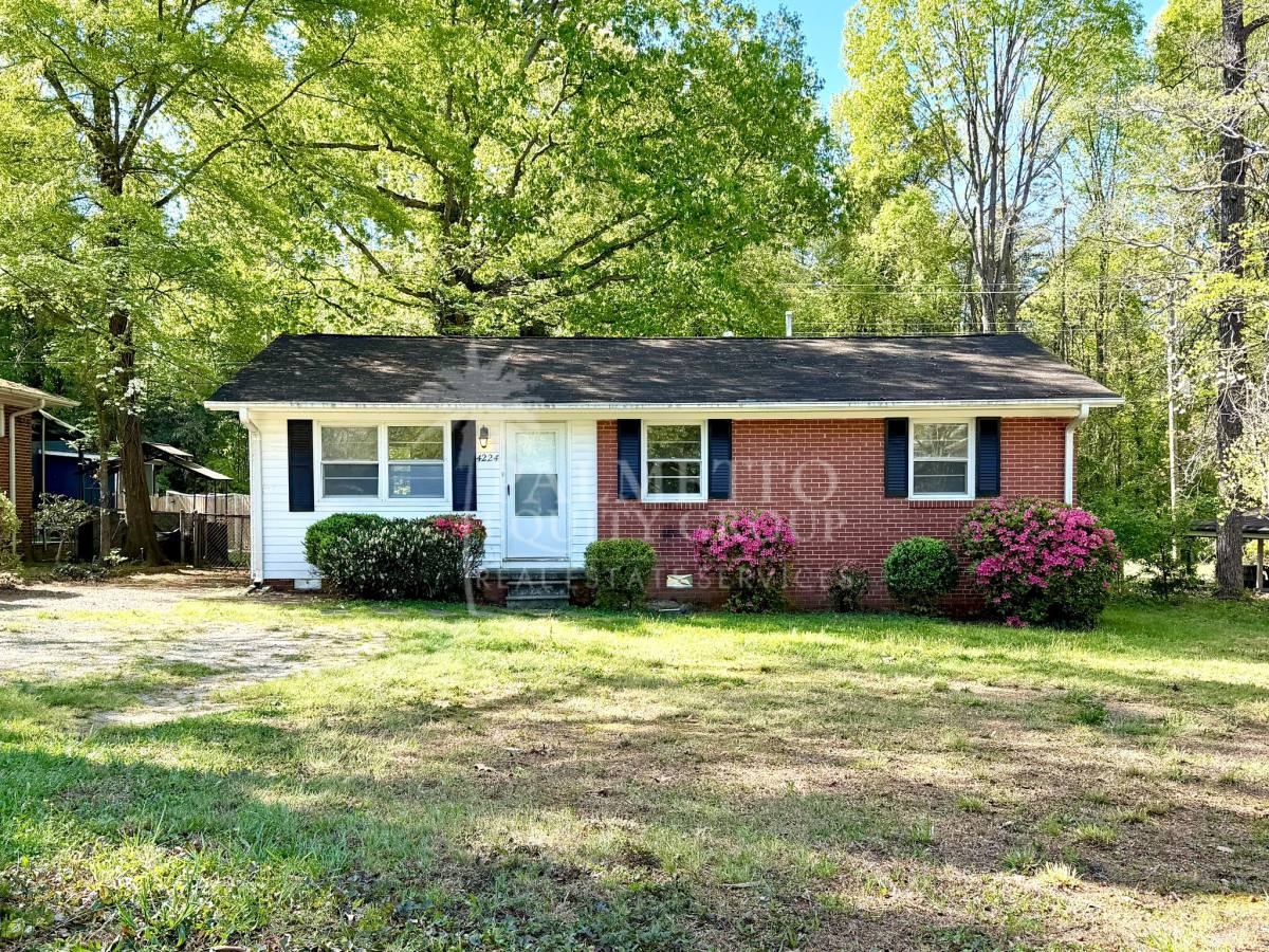 House for rent at 4224 Kildare Dr, Greensboro, NC 27405