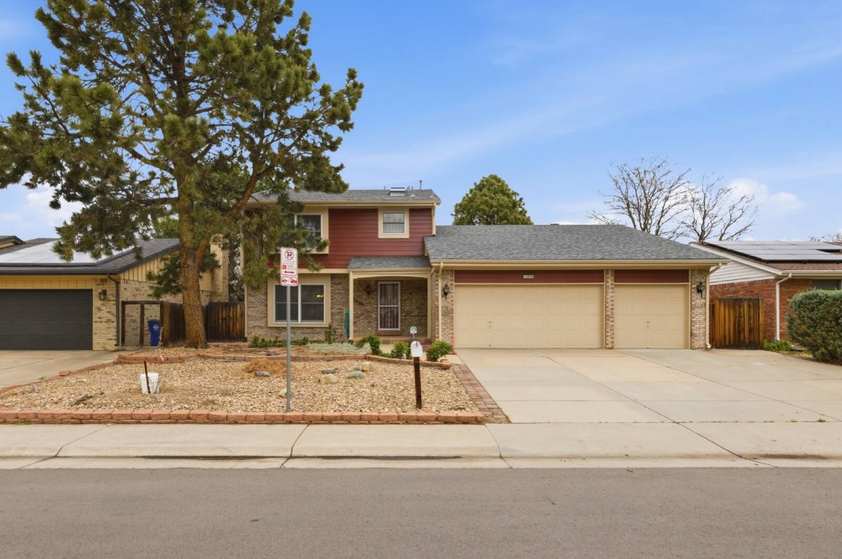 House for rent at 13995 E Idaho Place, Aurora, CO 80012