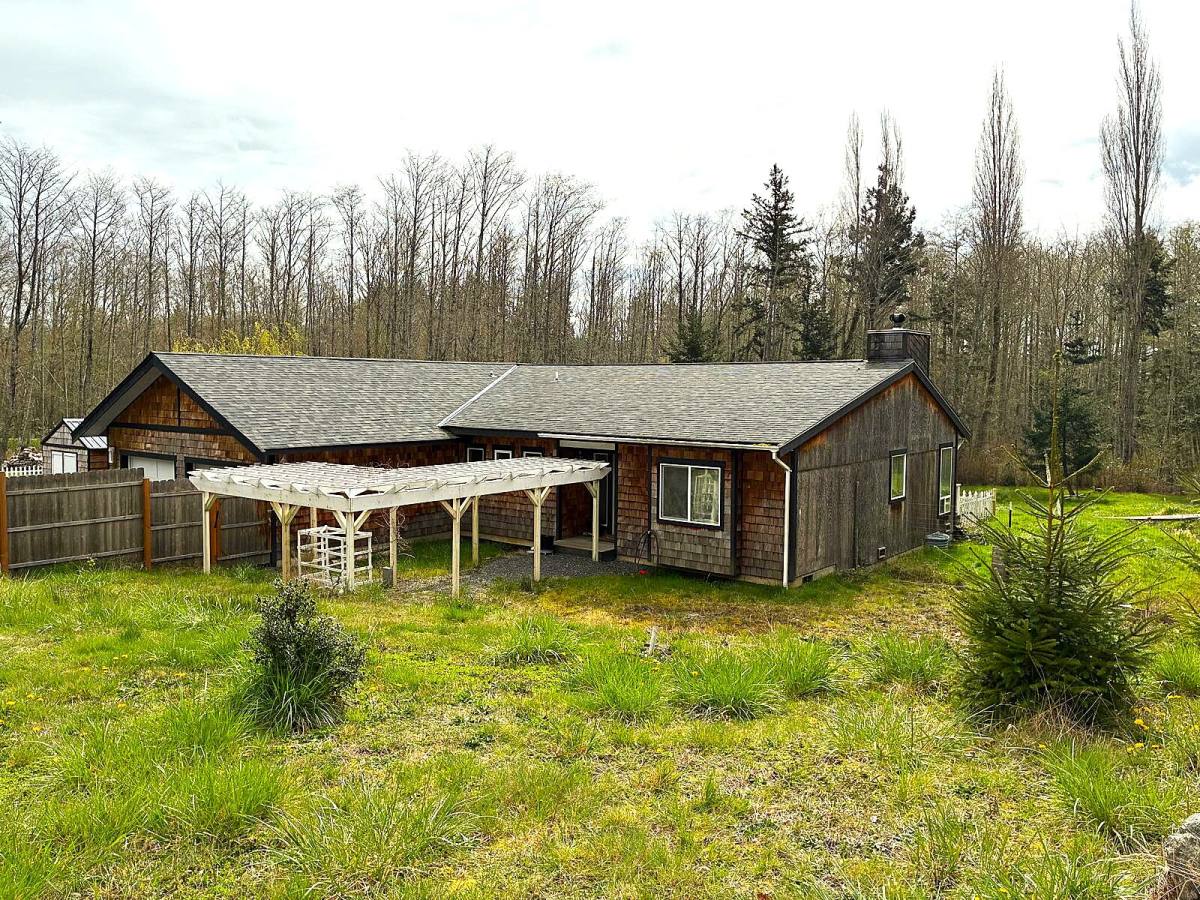 House for rent at 65B Mount Entrance Rd, Olga, WA 98279