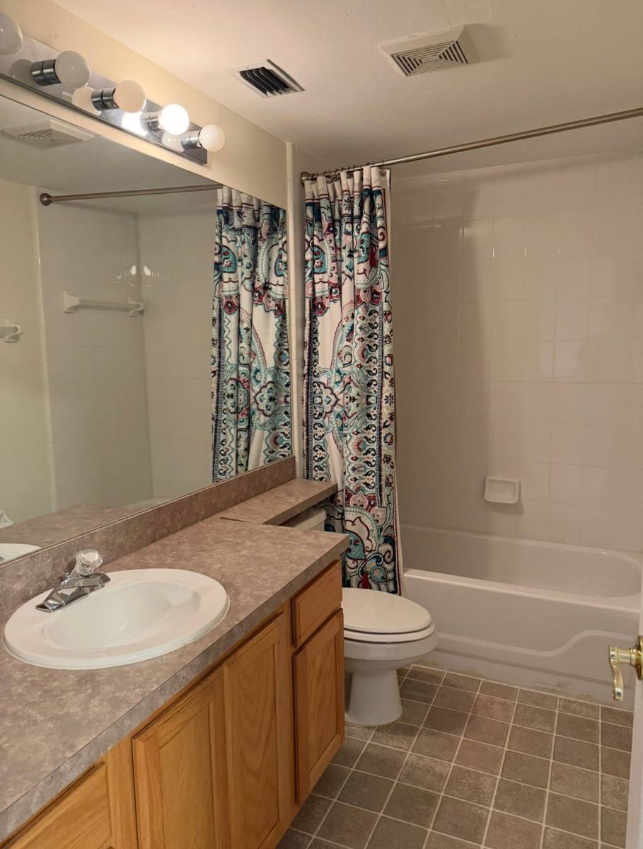 Townhouse for rent at 5047 NW 1st Place, Gainesville, FL 32607