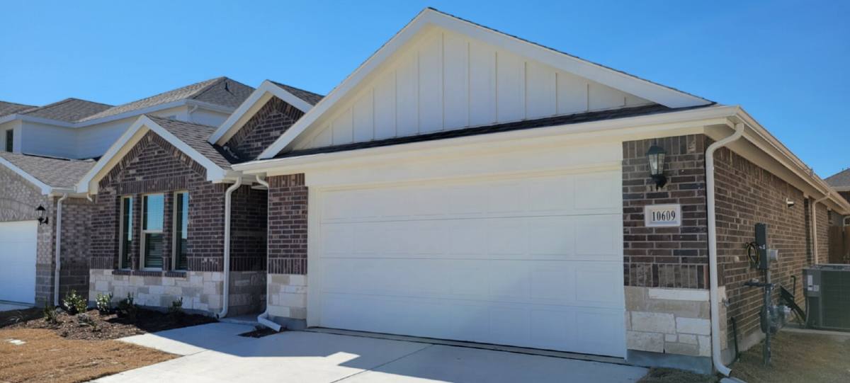 House for rent at 10609 Potawatomi Lane, Fort Worth, TX 76179