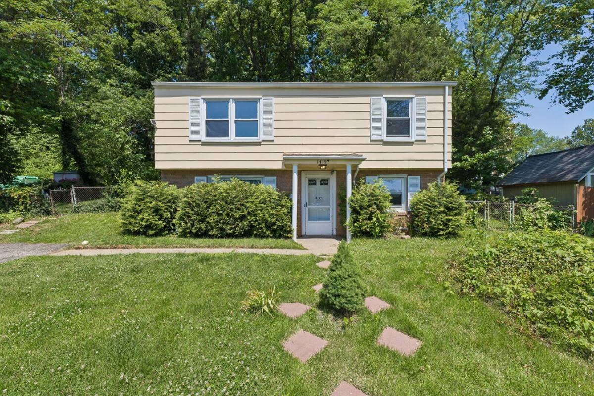 House for rent at 14197 Fullerton Rd, Woodbridge, VA 22193