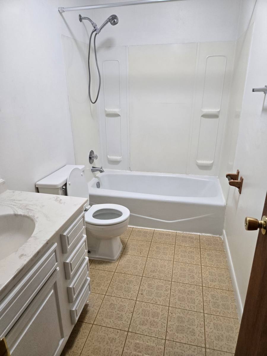 Apartment for rent at 100 Wyncote Court #100, Mechanicsburg, PA 17055