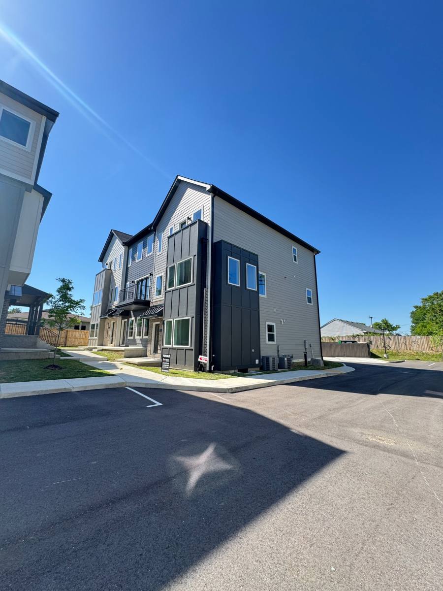 Townhouse for rent at 6124 Robertson Ave #7, Nashville, TN 37209