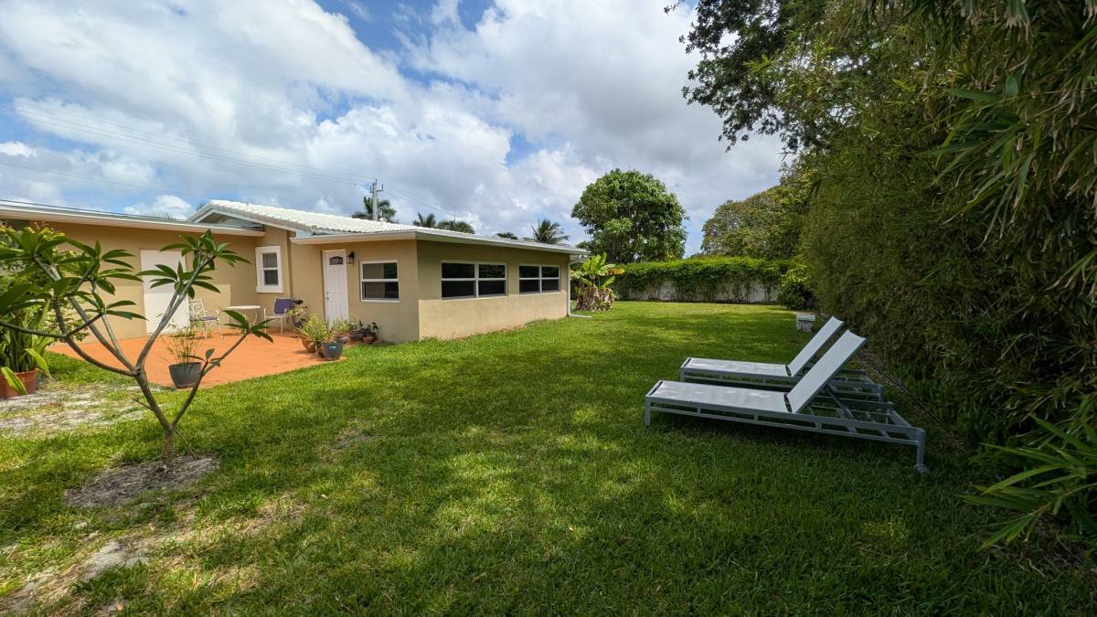 House for rent at 7161 NE 7th Ave, Boca Raton, FL 33487