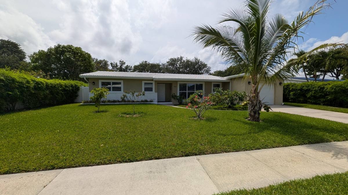 House for rent at 7161 NE 7th Ave, Boca Raton, FL 33487